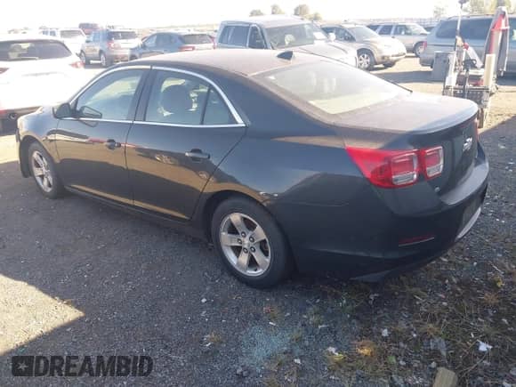 2014 Chevrolet Malibu LS with VIN 1G11A5SL3EF289989, listed as a IAAI auction lot 43497131 with 233,225 mi miles and . Bid and sale history available at DreamBid. Image 3.