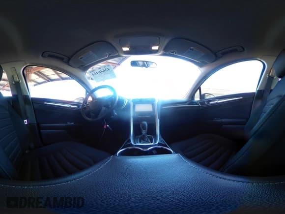 ✅ 2015 Ford Fusion SE • VIN: 3FA6P0HD6FR183772 • Lot: 43646414. Wystawiony na IAAI z przebiegiem 246 000 mil. Bezpłatny archiwum sprzedaży aukcyjnych z USA i szczegółowy raport historii pojazdu na DreamBid. Zdjęcie 18.