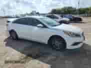 2016 Hyundai Sonata SE with VIN 5NPE24AF6GH324271, listed as a Copart auction lot 86168585 with 86,917 mi miles and Salvage title. Bid and sale history available at DreamBid. Image 4.