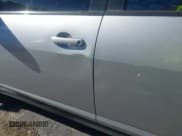 ✅ 2011 Nissan Versa S • VIN: 3N1BC1AP4BL449501 • Lot: 43822083. Wystawiony na IAAI z przebiegiem 125 461 mil. Bezpłatny archiwum sprzedaży aukcyjnych z USA i szczegółowy raport historii pojazdu na DreamBid. Zdjęcie 6.