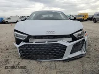 ✅ 2022 Audi R8 performance quattro • VIN: WUACEAFX2N7900201 • Lot: 82878454. Listed on Copart with 4,248 mi. Free auction sales archive from the USA and detailed vehicle history report at DreamBid. Image 5.