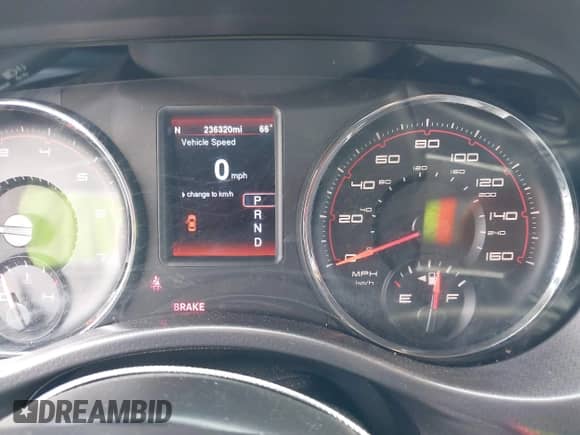 ✅ 2014 Dodge Charger RT • VIN: 2C3CDXCT3EH342422 • Lot: 41923310. Wystawiony na IAAI z przebiegiem 236 320 mil. Bezpłatny archiwum sprzedaży aukcyjnych z USA i szczegółowy raport historii pojazdu na DreamBid. Zdjęcie 7.