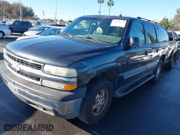 ✅ 2003 Chevrolet Suburban LS • VIN: 3GNEC16T83G233894 • Лот: 41339503. Опубликован ранее на IAAI с пробегом 201 076 миль. Бесплатный доступ к архиву аукционных продаж из США и подробный отчёт об истории автомобиля на DreamBid. Изображение 2.