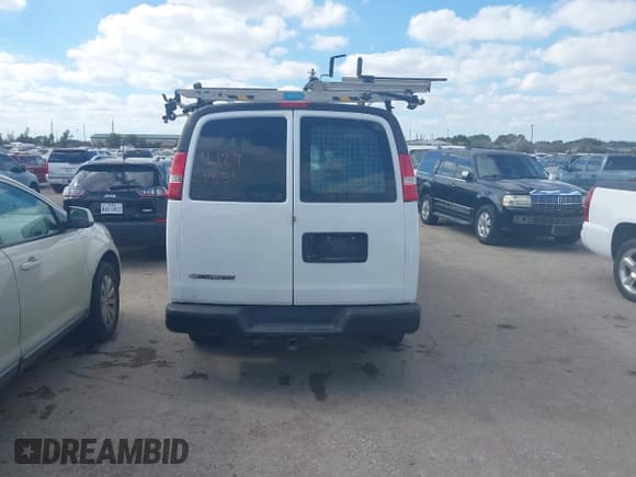 ✅ 2020 Chevrolet Express Cargo • VIN: 1GCWGBFG5L1271351 • Лот: 43626562. Опубликован ранее на IAAI с пробегом 128 005 миль. Бесплатный доступ к архиву аукционных продаж из США и подробный отчёт об истории автомобиля на DreamBid. Изображение 16.