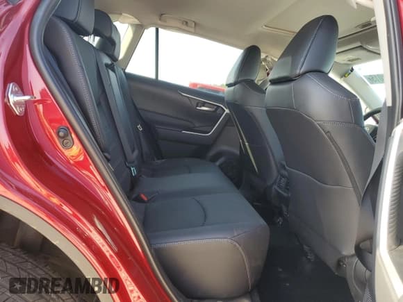 ✅ 2024 Toyota RAV4 XLE Premium • VIN: 2T3C1RFV0RW363991 • Lot: 55431015. Listed on Copart with 6,822 mi. Free auction sales archive from the USA and detailed vehicle history report at DreamBid. Image 11.