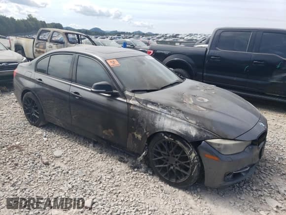 ✅ 2015 BMW 3 Series 328i xDrive • VIN: WBA3B5C53FF961447 • Lot: 70522785. Listed on Copart with Not provided. Free auction sales archive from the USA and detailed vehicle history report at DreamBid. Image 4.