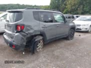 ✅ 2021 Jeep Renegade Latitude • VIN: ZACNJDBB8MPM15234 • Lot: 42811813. Wystawiony na IAAI z przebiegiem 75 251 mil. Bezpłatny archiwum sprzedaży aukcyjnych z USA i szczegółowy raport historii pojazdu na DreamBid. Zdjęcie 4.