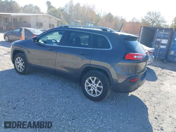 ✅ 2016 Jeep Cherokee Latitude • VIN: 1C4PJMCS2GW220134 • Lot: 43743553. Wystawiony na IAAI z przebiegiem 171 300 mil. Bezpłatny archiwum sprzedaży aukcyjnych z USA i szczegółowy raport historii pojazdu na DreamBid. Zdjęcie 3.