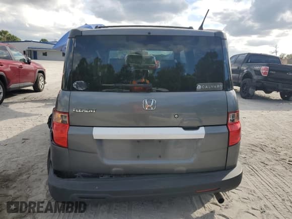 ✅ 2010 Honda Element LX • VIN: 5J6YH1H34AL001677 • Lot: 91381425. Wystawiony na Copart z przebiegiem 202 301 mil. Bezpłatny archiwum sprzedaży aukcyjnych z USA i szczegółowy raport historii pojazdu na DreamBid. Zdjęcie 6.