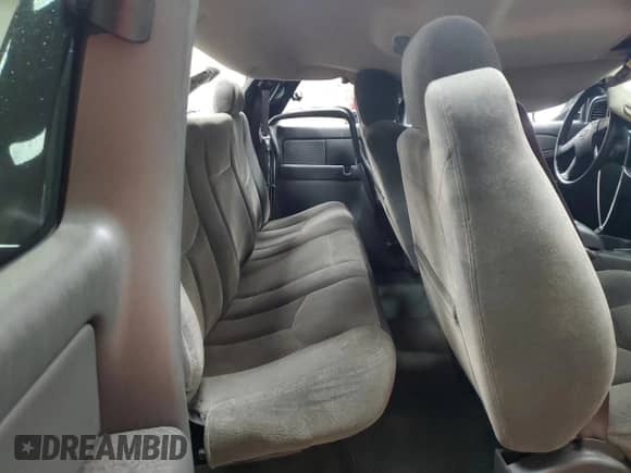 2003 Chevrolet Silverado 1500 LS с VIN 2GCEK19TX31102126, выставлен на аукционе Copart как лот 81691065 с пробегом 200 296 миль миль и Чистый • Clean title. История ставок и продаж доступна на DreamBid. Изображение 10.