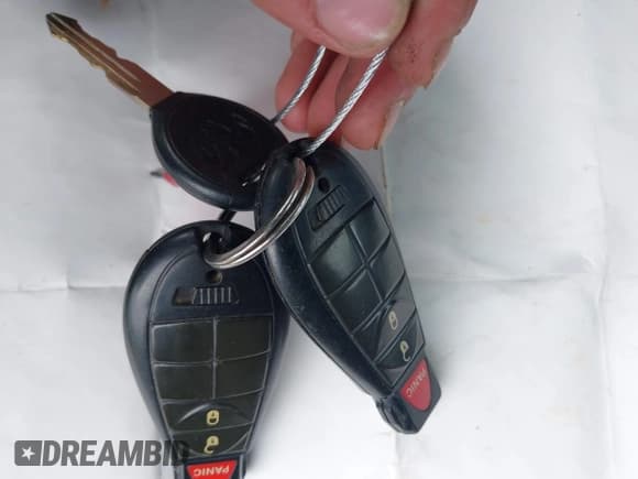 ✅ 2010 Dodge 1500 TRX • VIN: 1D7RV1GT4AS133726 • Lot: 42279403. Wystawiony na IAAI z przebiegiem 163 870 mil. Bezpłatny archiwum sprzedaży aukcyjnych z USA i szczegółowy raport historii pojazdu na DreamBid. Zdjęcie 11.