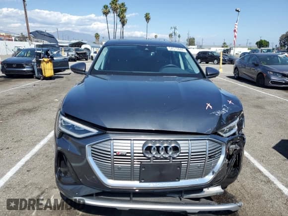 ✅ 2021 Audi e-tron Sportback Premium Plus • VIN: WA12AAGE6MB006032 • Lot: 54515044. Listed on Copart with 26,980 mi. Free auction sales archive from the USA and detailed vehicle history report at DreamBid. Image 5.