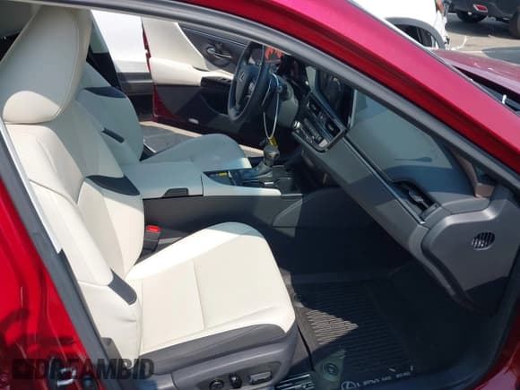 ✅ 2025 Lexus ES 350 • VIN: 58ADZ1B11SU197148 • Lot: 42372516. Wystawiony na IAAI z przebiegiem 2 487 mil. Bezpłatny archiwum sprzedaży aukcyjnych z USA i szczegółowy raport historii pojazdu na DreamBid. Zdjęcie 5.