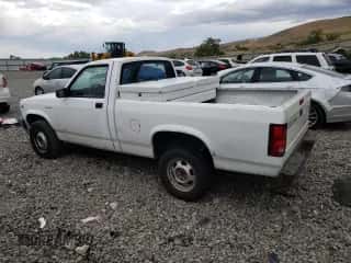 1995 Dodge Dakota z VIN 1B7GG26X9SS339678, wystawiony jako Copart lot #66446145 z przebiegiem 167 649 mil mil oraz Szkoda całkowita • Salvage title. Historia ofert i sprzedaży dostępna na DreamBid. Obrazek 2.