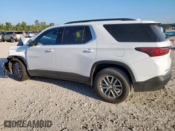 ✅ 2022 Chevrolet Traverse LT Cloth • VIN: 1GNERGKWXNJ157677 • Lot: 81577725. Wystawiony na Copart z przebiegiem 41 836 mil. Bezpłatny archiwum sprzedaży aukcyjnych z USA i szczegółowy raport historii pojazdu na DreamBid. Zdjęcie 2.