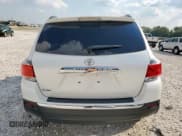 ✅ 2013 Toyota Highlander Limited • VIN: 5TDYK3EHXDS130349 • Lot: 80818015. Wystawiony na Copart z przebiegiem 183 714 mil. Bezpłatny archiwum sprzedaży aukcyjnych z USA i szczegółowy raport historii pojazdu na DreamBid. Zdjęcie 6.