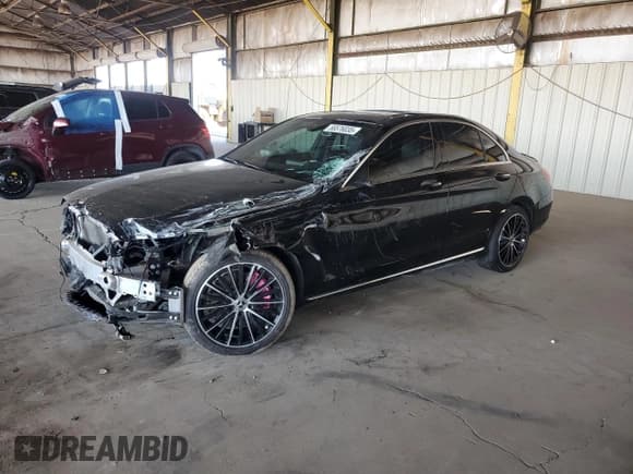 ✅ 2020 Mercedes-Benz C 300 • VIN: 55SWF8DB3LU323854 • Lot: 56576035. Listed on Copart with 62,140 mi. Free auction sales archive from the USA and detailed vehicle history report at DreamBid. Image 1.
