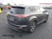 ✅ 2018 Toyota RAV4 XLE • VIN: JTMRFREV5JJ241482 • Лот: 43486718. Опубликован ранее на IAAI с пробегом 34 423 миль. Бесплатный доступ к архиву аукционных продаж из США и подробный отчёт об истории автомобиля на DreamBid. Изображение 4.