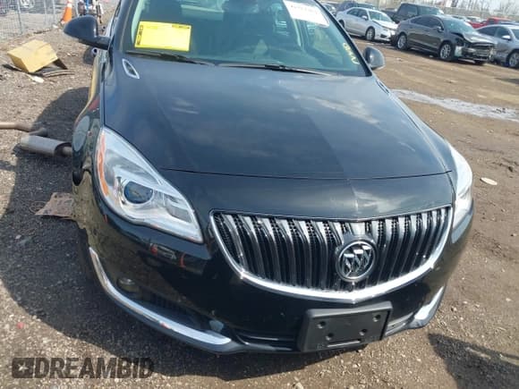 ✅ 2017 Buick Regal Sport Touring • VIN: 2G4GL5EX1H9149992 • Lot: 41912464. Listed on IAAI with 6,666 mi. Free auction sales archive from the USA and detailed vehicle history report at DreamBid. Image 13.