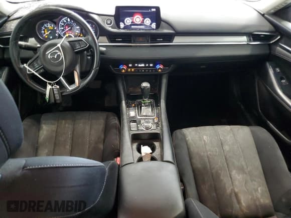 ✅ 2018 Mazda 6 Sport • VIN: JM1GL1UM3J1327402 • Lot: 70486705. Wystawiony na Copart z przebiegiem 151 482 mil. Bezpłatny archiwum sprzedaży aukcyjnych z USA i szczegółowy raport historii pojazdu na DreamBid. Zdjęcie 8.