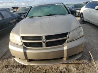 ✅ 2009 Dodge Avenger SE • VIN: 1B3LC46B99N509915 • Lot: 74959874. Wystawiony na Copart z przebiegiem 235 475 mil. Bezpłatny archiwum sprzedaży aukcyjnych z USA i szczegółowy raport historii pojazdu na DreamBid. Zdjęcie 5.