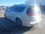 ✅ 2020 Chrysler Pacifica Limited • VIN: 2C4RC1GG8LR166395 • Lot: 43564058. Wystawiony na IAAI z przebiegiem 36 025 mil. Bezpłatny archiwum sprzedaży aukcyjnych z USA i szczegółowy raport historii pojazdu na DreamBid. Zdjęcie 3.