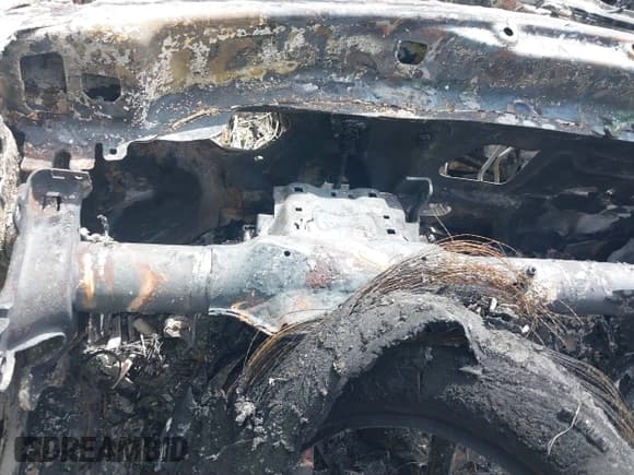 ✅ 2015 Chevrolet Impala LT • VIN: 1G1115SL5FU131411 • Lot: 41695646. Listed on IAAI with Not provided. Free auction sales archive from the USA and detailed vehicle history report at DreamBid. Image 7.