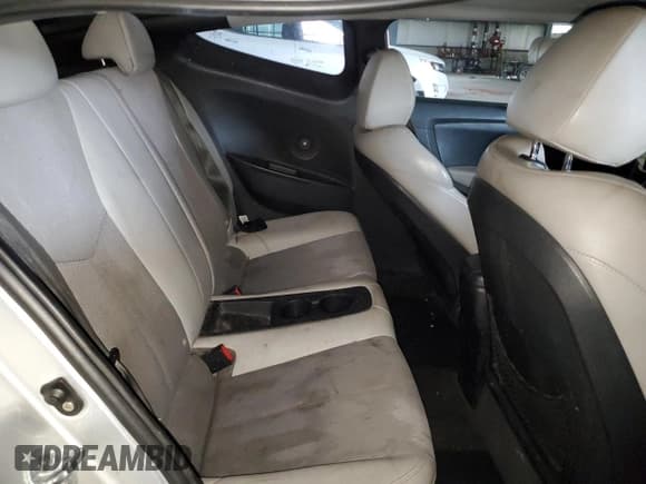 ✅ 2012 Hyundai Veloster w/Gray Int • VIN: KMHTC6AD8CU060299 • Lot: 79248434. Wystawiony na Copart z przebiegiem Nie podano. Bezpłatny archiwum sprzedaży aukcyjnych z USA i szczegółowy raport historii pojazdu na DreamBid. Zdjęcie 10.