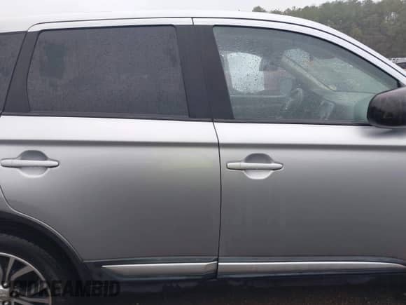 2017 Mitsubishi Outlander ES с VIN JA4AZ2A35HZ017490, выставлен на аукционе IAAI как лот 43471328 с пробегом 127 699 миль миль и . История ставок и продаж доступна на DreamBid. Изображение 13.