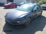 ✅ 2024 Tesla Model 3 • VIN: 5YJ3E1EA6RF825576 • Lot: 43149115. Wystawiony na IAAI z przebiegiem 7 988 mil. Bezpłatny archiwum sprzedaży aukcyjnych z USA i szczegółowy raport historii pojazdu na DreamBid. Zdjęcie 21.