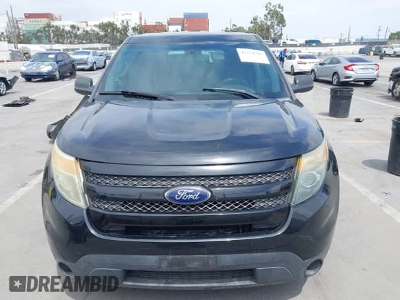 ✅ 2015 Ford Police Interceptor Utility • VIN: 1FM5K8AT1FGB61704 • Lot: 42374795. Wystawiony na IAAI z przebiegiem 115 767 mil. Bezpłatny archiwum sprzedaży aukcyjnych z USA i szczegółowy raport historii pojazdu na DreamBid. Zdjęcie 13.
