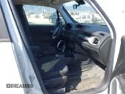 ✅ 2020 Jeep Renegade Sport • VIN: ZACNJAAB7LPL12899 • Lot: 41227832. Listed on IAAI with 46,698 mi. Free auction sales archive from the USA and detailed vehicle history report at DreamBid. Image 5.