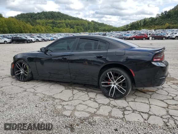 ✅ 2018 Dodge Charger R/T • VIN: 2C3CDXCT5JH176303 • Lot: 70745605. Wystawiony na Copart z przebiegiem 113 235 mil. Bezpłatny archiwum sprzedaży aukcyjnych z USA i szczegółowy raport historii pojazdu na DreamBid. Zdjęcie 2.