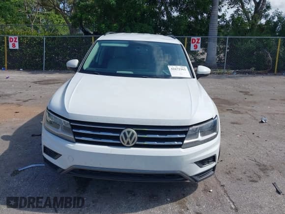 ✅ 2020 Volkswagen Tiguan S • VIN: 3VV1B7AX4LM035615 • Лот: 42671962. Опубликован ранее на IAAI с пробегом 136 890 миль. Бесплатный доступ к архиву аукционных продаж из США и подробный отчёт об истории автомобиля на DreamBid. Изображение 11.