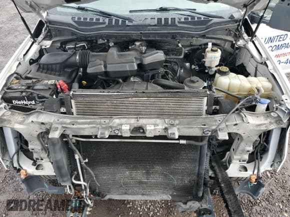 ✅ 2019 Ford F-250 XL • VIN: 1FT7X2A69KED99778 • Lot: 93949195. Wystawiony na Copart z przebiegiem 172 666 mil. Bezpłatny archiwum sprzedaży aukcyjnych z USA i szczegółowy raport historii pojazdu na DreamBid. Zdjęcie 11.