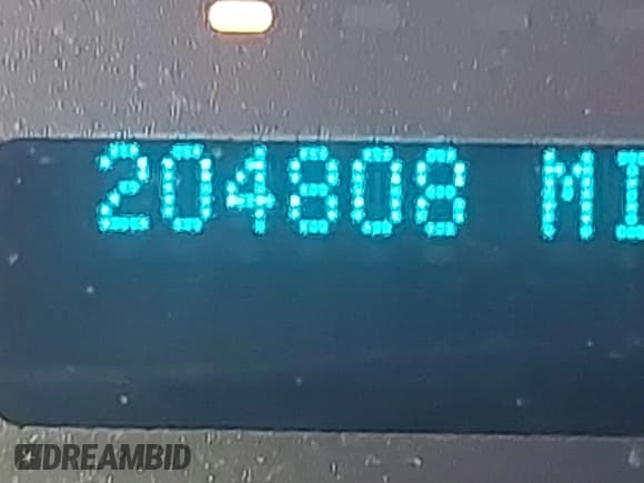 ✅ 2018 Chevrolet Express Cargo • VIN: 1GCWGAFP6J1304221 • Lot: 43060353. Wystawiony na IAAI z przebiegiem 204 808 mil. Bezpłatny archiwum sprzedaży aukcyjnych z USA i szczegółowy raport historii pojazdu na DreamBid. Zdjęcie 15.