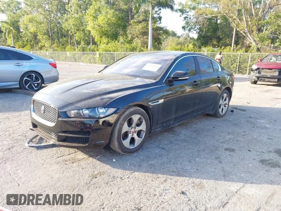 ✅ 2018 Jaguar XE 25t • VIN: SAJAR4FX7JCP35484 • Лот: 41312008. Опубликован ранее на IAAI с пробегом Не указан. Бесплатный доступ к архиву аукционных продаж из США и подробный отчёт об истории автомобиля на DreamBid. Изображение 2.