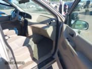 ✅ 2003 Ford Windstar SE • VIN: 2FMZA524X3BA56544 • Lot: 42636341. Wystawiony na IAAI z przebiegiem 189 299 mil. Bezpłatny archiwum sprzedaży aukcyjnych z USA i szczegółowy raport historii pojazdu na DreamBid. Zdjęcie 5.