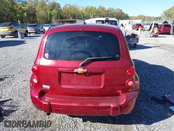 ✅ 2008 Chevrolet HHR LS • VIN: 3GNDA13DX8S650811 • Lot: 43399032. Listed on IAAI with 245,908 mi. Free auction sales archive from the USA and detailed vehicle history report at DreamBid. Image 16.