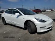 ✅ 2020 Tesla Model 3 Standard Range Plus • VIN: 5YJ3E1EA8LF612264 • Lot: 56191505. Wystawiony na Copart z przebiegiem 111 228 mil. Bezpłatny archiwum sprzedaży aukcyjnych z USA i szczegółowy raport historii pojazdu na DreamBid. Zdjęcie 4.