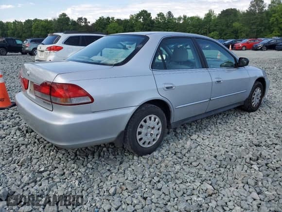 ✅ 2002 Honda Accord VP • VIN: 1HGCF86652A169564 • Lot: 55538115. Wystawiony na Copart z przebiegiem 266 287 mil. Bezpłatny archiwum sprzedaży aukcyjnych z USA i szczegółowy raport historii pojazdu na DreamBid. Zdjęcie 3.