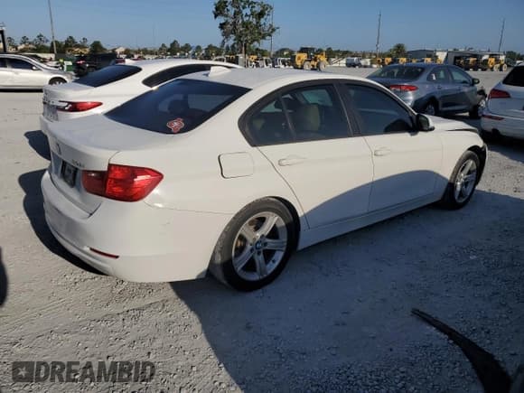 ✅ 2013 BMW 3 Series 328i • VIN: WBA3A5G52DNP19023 • Lot: 54585875. Listed on Copart with 153,231 mi. Free auction sales archive from the USA and detailed vehicle history report at DreamBid. Image 3.