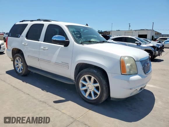 ✅ 2010 GMC Yukon SLT • VIN: 1GKUCCE08AR284790 • Lot: 66235625. Listed on Copart with 258,058 mi. Free auction sales archive from the USA and detailed vehicle history report at DreamBid. Image 4.