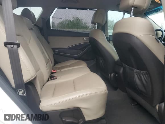 ✅ 2015 Hyundai Santa Fe Limited • VIN: KM8SN4HFXFU105376 • Лот: 51407445. Опубликован ранее на Copart с пробегом 139 279 миль. Бесплатный доступ к архиву аукционных продаж из США и подробный отчёт об истории автомобиля на DreamBid. Изображение 11.