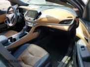 ✅ 2017 Chevrolet Volt Premier • VIN: 1G1RD6S51HU180058 • Lot: 62184754. Wystawiony na Copart z przebiegiem 76 384 mil. Bezpłatny archiwum sprzedaży aukcyjnych z USA i szczegółowy raport historii pojazdu na DreamBid. Zdjęcie 8.