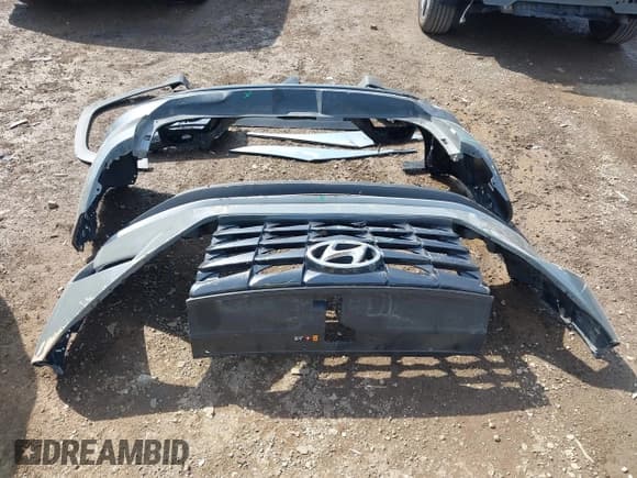 ✅ 2024 Hyundai Tucson SEL • VIN: 5NMJFCDE5RH312807 • Lot: 43211979. Wystawiony na IAAI z przebiegiem 15 221 mil. Bezpłatny archiwum sprzedaży aukcyjnych z USA i szczegółowy raport historii pojazdu na DreamBid. Zdjęcie 22.