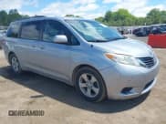 ✅ 2014 Toyota Sienna LE AAS • VIN: 5TDKK3DC9ES489463 • Lot: 42344427. Listed on IAAI with 233,265 mi. Free auction sales archive from the USA and detailed vehicle history report at DreamBid. Image 1.
