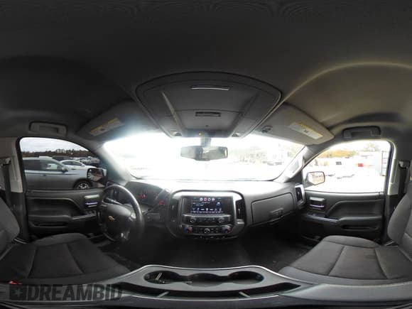 ✅ 2018 Chevrolet Silverado 1500 LT • VIN: 3GCPCREC4JG530918 • Лот: 43580005. Опубликован ранее на IAAI с пробегом Не указан. Бесплатный доступ к архиву аукционных продаж из США и подробный отчёт об истории автомобиля на DreamBid. Изображение 19.