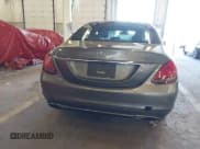 ✅ 2019 Mercedes-Benz C 300 • VIN: 55SWF8EB3KU301575 • Lot: 42616717. Wystawiony na IAAI z przebiegiem 92 366 mil. Bezpłatny archiwum sprzedaży aukcyjnych z USA i szczegółowy raport historii pojazdu na DreamBid. Zdjęcie 17.