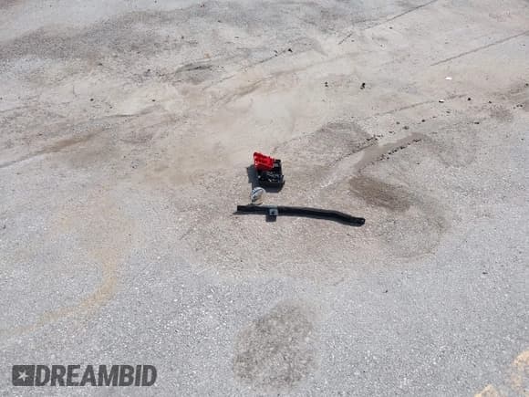 ✅ 2019 Chevrolet Tahoe LT • VIN: 1GNSKBKC8KR214892 • Lot: 42702156. Listed on IAAI with 60,779 mi. Free auction sales archive from the USA and detailed vehicle history report at DreamBid. Image 12.